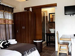 Matombo Lodge offers 8 en-suite chalets in mountain-top setting with air conditioning and DSTV in all chalets near Musina