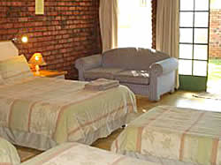 Louis Trichardt Lodge self-catering and B&B rooms